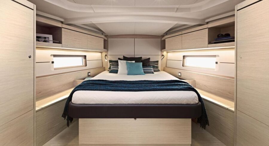 5-Day Crewed Charter "The Discovery" Beneteau Oceanis 46.1 - The Itinerary in Detail