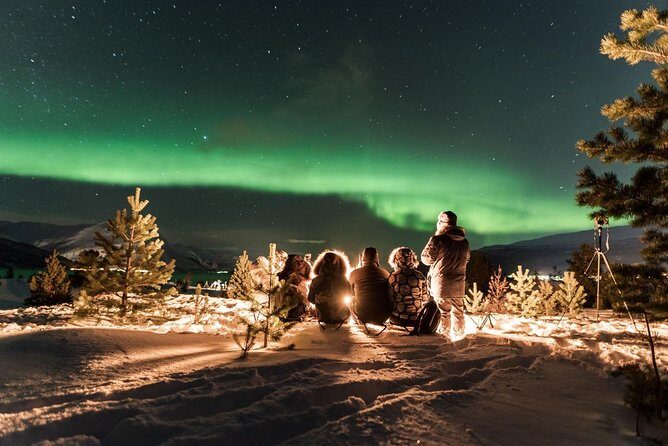 "a journey in search of the Northern Lights" | Photography - Who Should Book This Tour?