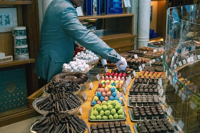 A Morning in Paris Food Tour: Croissants, Baguettes & Chocolate - What the Reviews Say