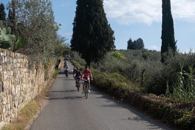 Active Full Day Tuscan Bike Tour With Wine Tasting and Lunch - Who Will Love This Tour?