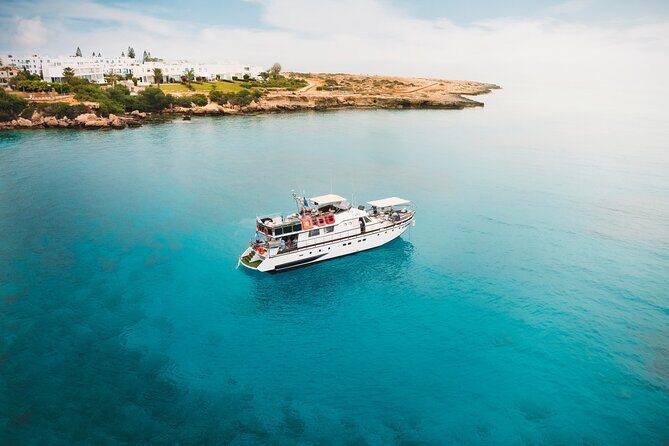 ADULTS 16+ LUXURY YACHT - from Protaras Cypriot lunch & 1 drink - Who Should Book This Tour?