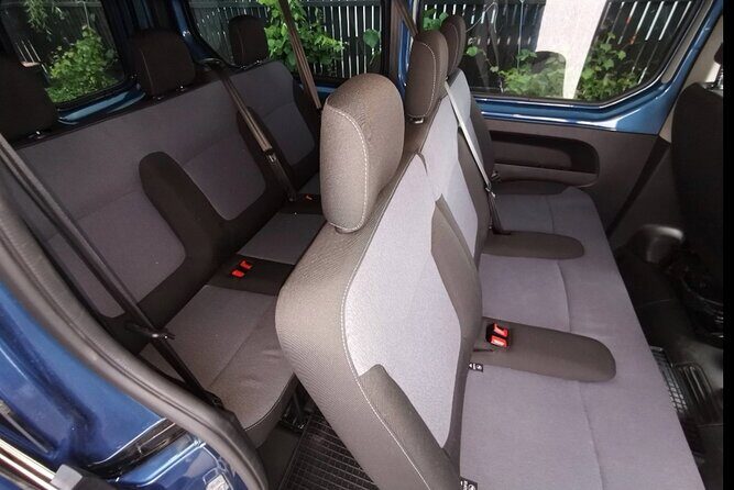 Airport Transfer with Mini-van for 8 passangers - The booking process and experience