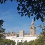 Alcazar and Cathedral of Seville Tour with Skip the Line Tickets - What Makes This Tour Stand Out