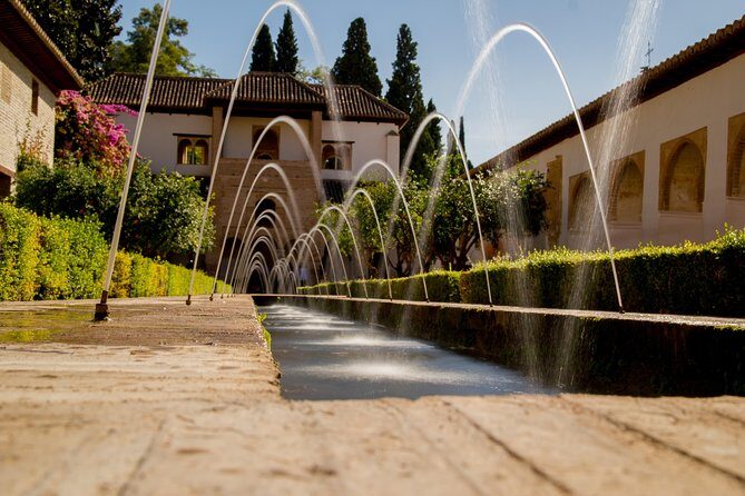Alhambra and Generalife Skip-the-Line Ticket with Guide - Who Would Love This Tour?