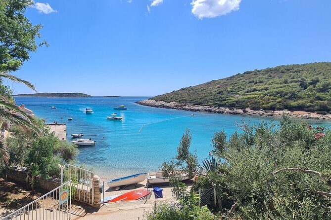 All-inclusive Gastro Blue Cave Tour from Split - The Experience of the Blue Cave and Beyond