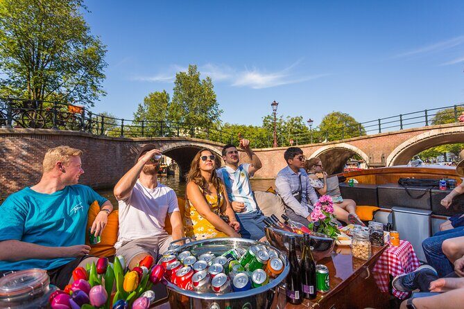 Amsterdam 1-Hour Canal Cruise With Live Guide - What to Expect on the Route