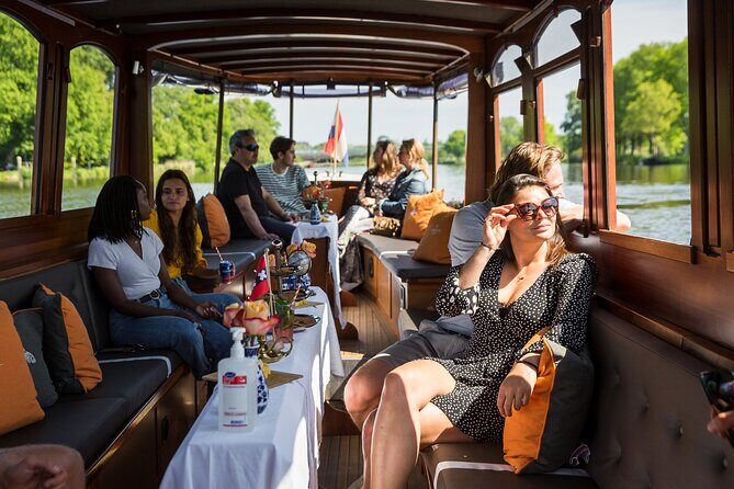 Amsterdam Canal Cruise with Cheese and Wine - The Food & Drink Experience