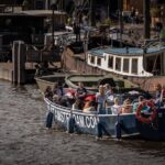 Amsterdam Canal Cruise with Live guide & Two drinks - Central St. - Who Is This Tour Best For?