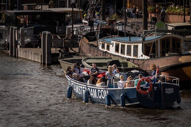 Amsterdam Canal Cruise with Live guide & Two drinks - Central St. - Who Is This Tour Best For?