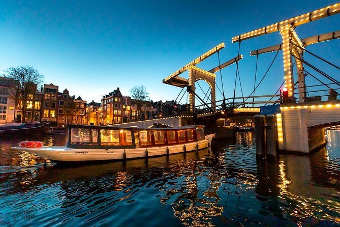 Amsterdam Evening Canal Cruise with Live Guide and Onboard Bar - Practical Details & Considerations
