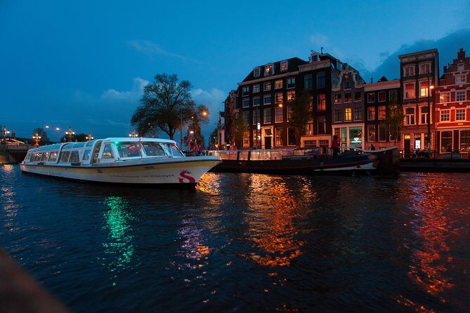 Amsterdam Evening Cocktail Cruise with snacks - Who Would Love This Cruise?