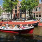 Amsterdam Light Festival: All-In Canal Cruise Covered Saloon Boat - Who Will Enjoy This Tour?