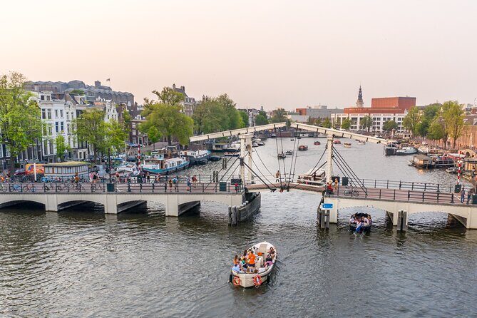 Amsterdam: Luxury Canal Cruise Unlimited Drinks & Bites Option - What to Expect During the Tour