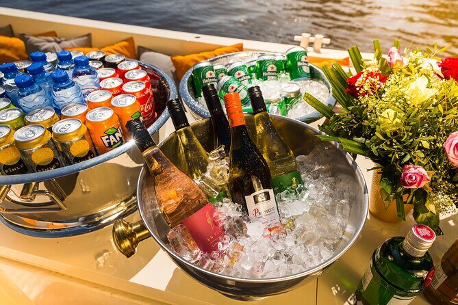 Amsterdam Private Boat Trip with Pizza and Unlimited Drinks - The Experience in Detail