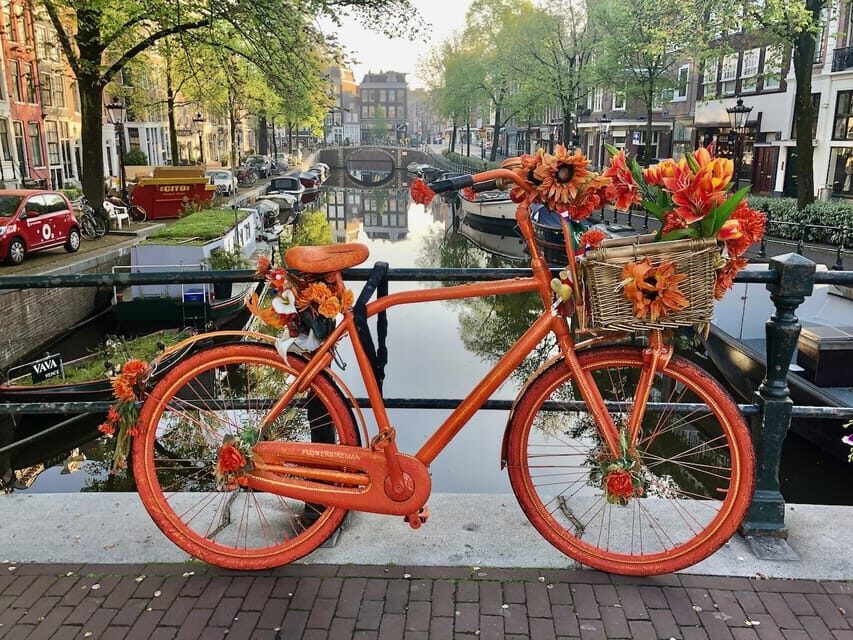 Amsterdam: Small Group Walking Tour with Fun Guide - A Detailed Look at What to Expect
