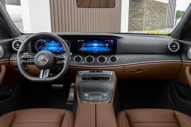 Arrival Private Transfer from Brussels Airport BRU to Ghent City by Business Car - The Experience: A Detailed Look