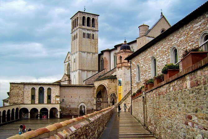 Assisi - Historic walking tour - Authentic Insights from Reviews