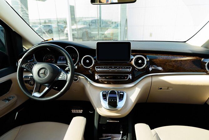 Athens Airport Private Arrival Transfer- Minivan with Meet&Greet - Who Will Benefit Most from This Transfer