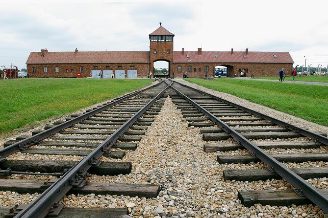 Auschwitz-Birkenau and Wieliczka Salt Mine Day Tour from Krakow with private car - Who Is This Tour Best Suited For?