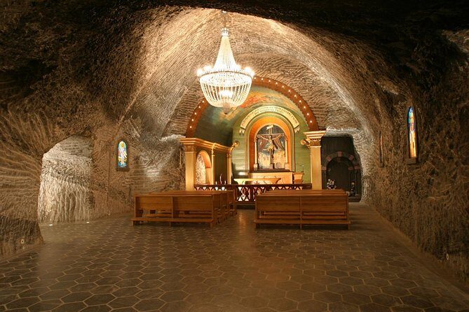 Auschwitz- Birkenau and Wieliczka Salt Mine in One Day - Logistics, Comfort, and Practicalities