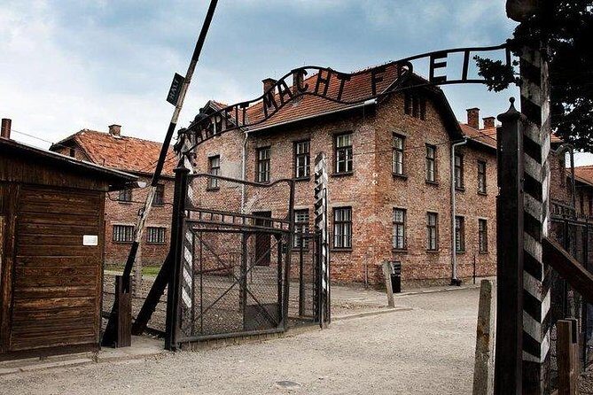 Auschwitz-Birkenau Best Value Shared Tour - The Value of This Tour