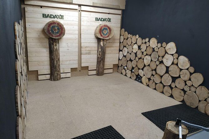 Axe Throwing In Bad Axe Krakow - The Booking Process and Location