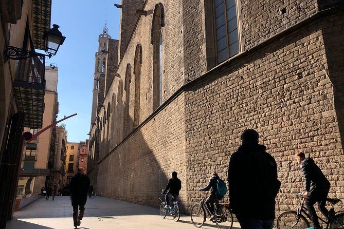 Barcelona 3-hour Bike Tour: Highlights and Hidden Gems - What Travelers Say