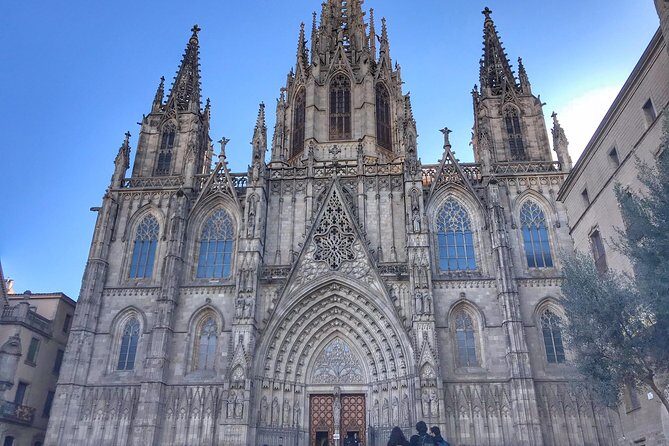 Barcelona Old City Tour for Kids and Families with Churros Stop - What the Tour Includes and What You Should Know