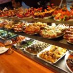 Barcelona Old Town Night Small Group Tour with Tapas & Flamenco - Exploring the Itinerary in Detail