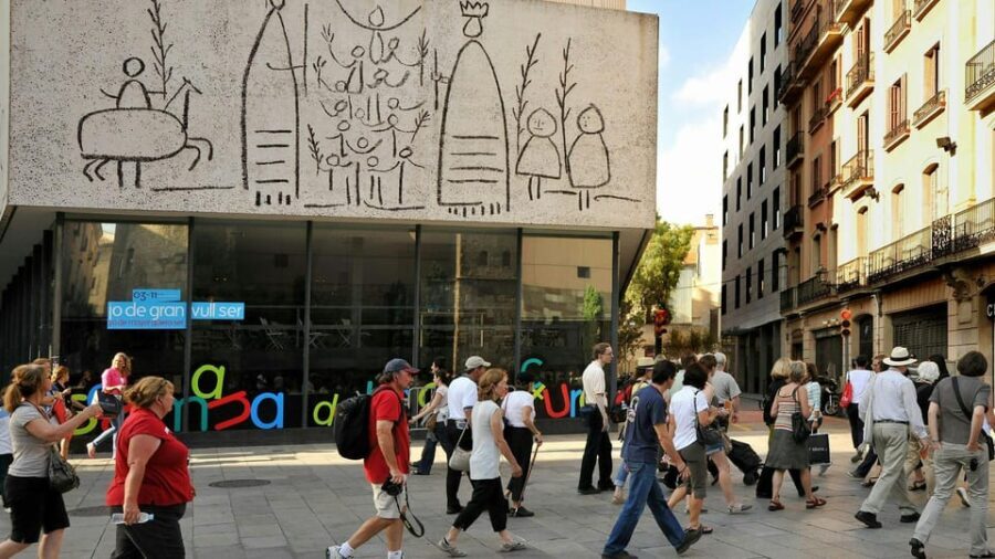 Barcelona: Picasso Walking Tour with Picasso Museum Tickets - The Museum Shop
