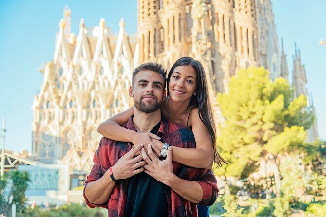 Barcelona : Private Photoshoot Outside Sagrada Familia - Who Would Love This Tour?