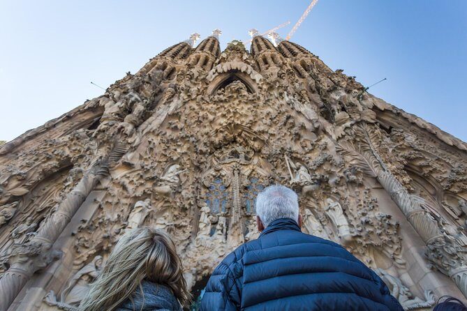 Barcelona: Sagrada Familia Guided Tour with Fast Track Access - What Reviewers Loved Most
