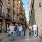 Barcelona Tapas and Wine Experience Small-Group Walking Tour - Guides and Group Size