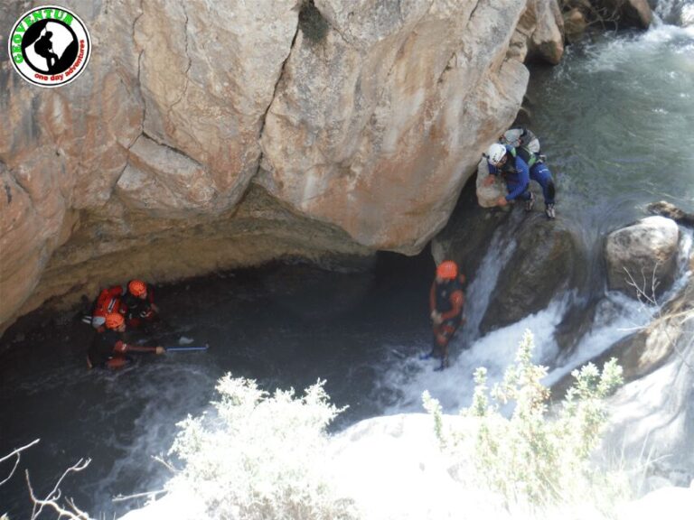 Barranquismo iniciación Teruel - What to Expect from the Canyoning Experience in Teruel