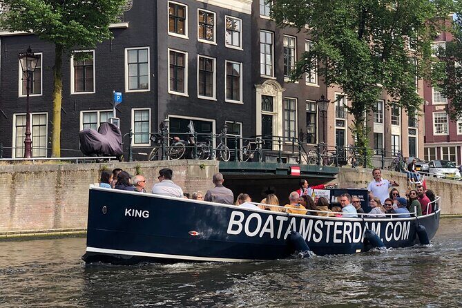 Beautiful (Open Boat) Canal Cruise in Amsterdam Open Bar included - Who Is This Tour Best For?