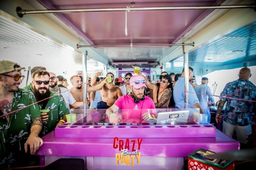 Benalmadena: Boat Party with a Drink - The Experience: Pros and Cons