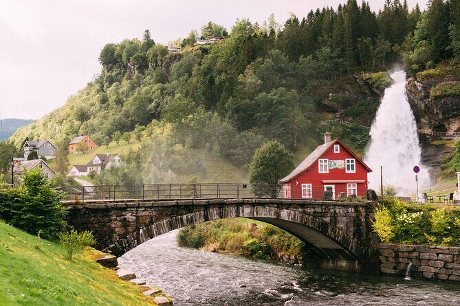 Bergen Day Trip Chasing the Waterfalls of Hardangerfjord - What Makes This Tour Special?