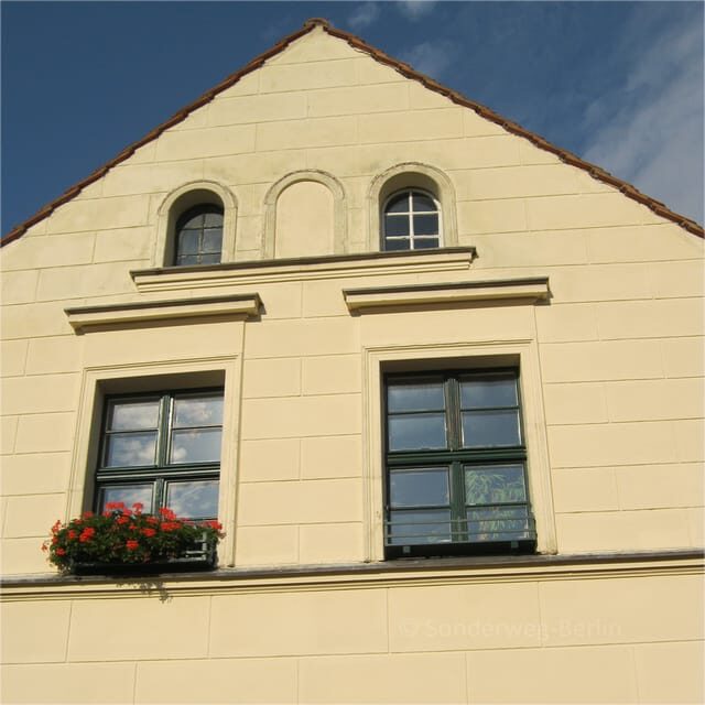 Berlin: 2.5-Hour Neighborhood Tour of Neukölln - An In-Depth Look at the Neukölln Neighborhood Tour