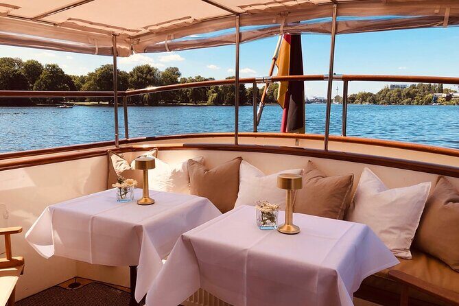 Berlin Boot Sightseeing Tour on Electric Private Yacht - FAQs