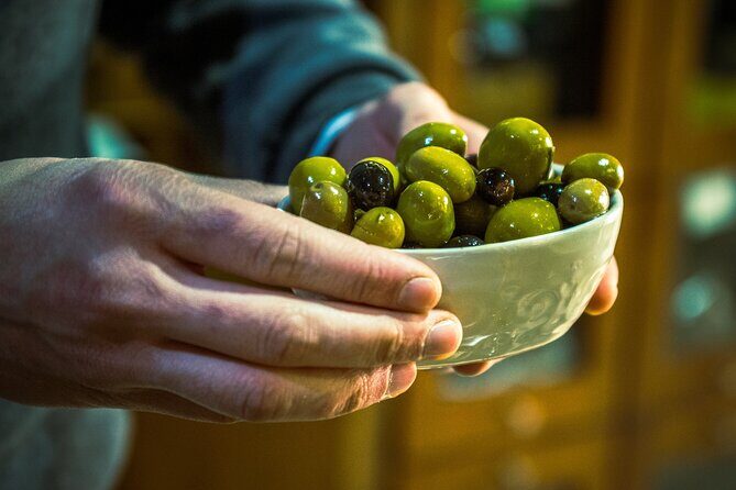 Beyond the Barrel: From Decadent to Down-home in the Heart of Porto - Who Should Book This Tour?