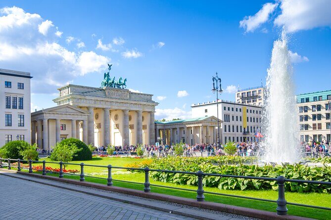 Bike Tour of Berlin Top Attractions with Private Guide - Who Should Book This Tour?