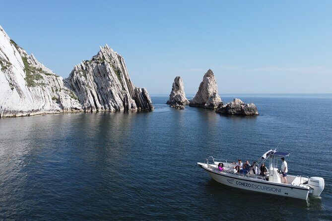 Boat tour all along Conero Riviera - Key Points