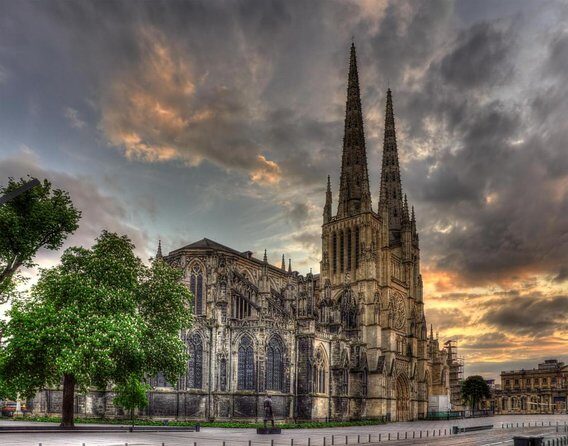 Bordeaux Sweet & Savory Food with Wine Tasting Tour - Who Is This Tour Perfect For?