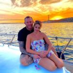 Bosphorus Sunset Yacht Cruise with Snacks and Live Guide - Group Size & Comfort