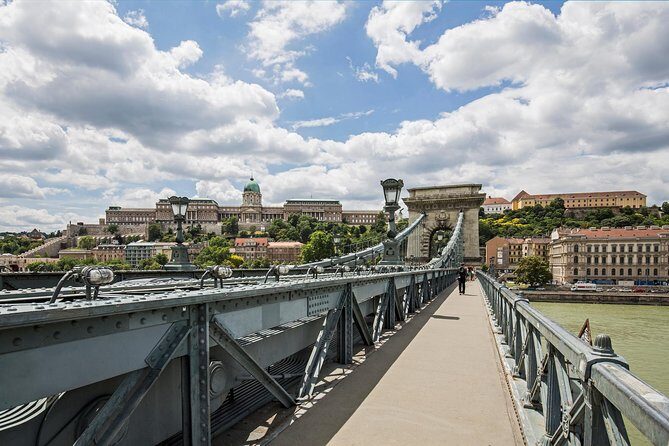 Budapest All in One Small Group Walking Tour with Strudel Stop - What Value Does the Tour Offer?