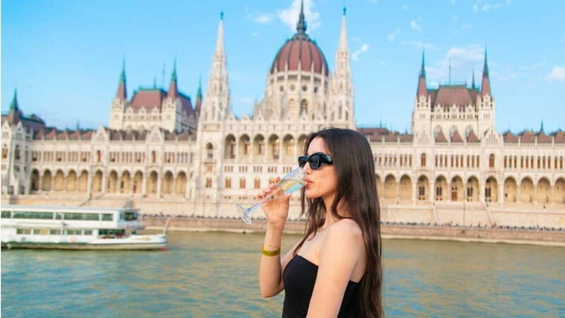 Budapest: Sip and Sail River Cruise with Unlimited Prosecco - An In-Depth Look at the Experience