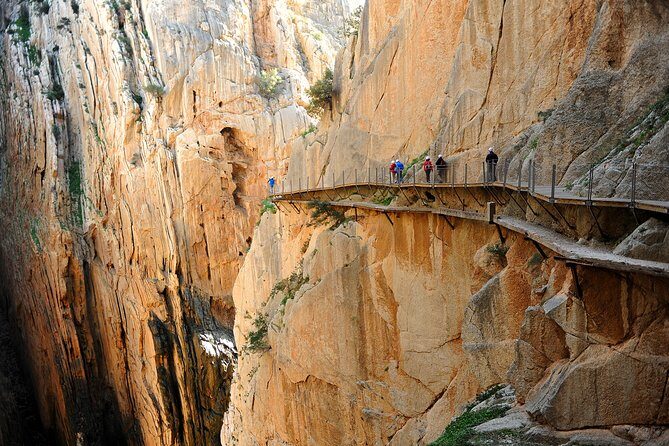 Caminito del Rey Small Group Tour from Malaga with Picnic - What Makes This Tour Stand Out?