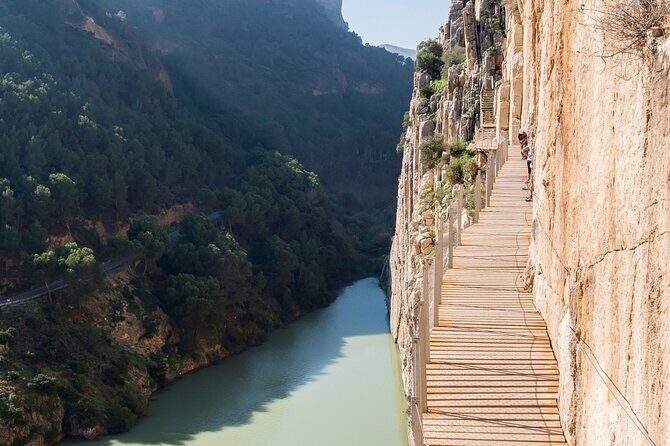 Caminito del Rey Tour from Malaga - Transportation and Guides