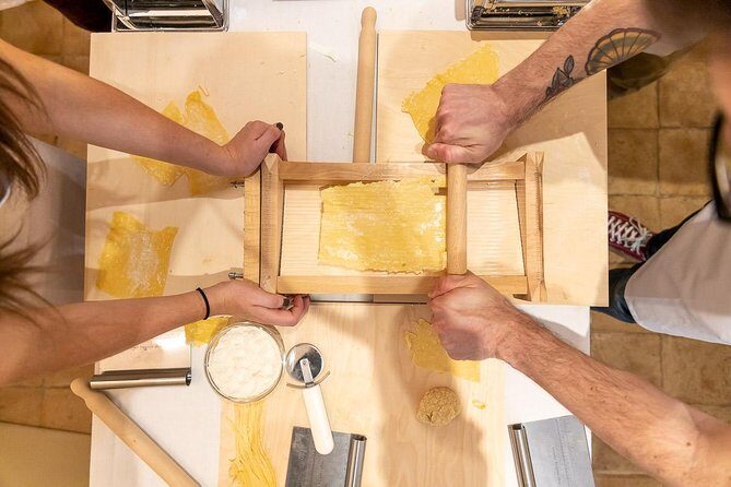 Cesarine: Home Cooking Class & Meal with a Local in Alberobello - The Itinerary: What to Expect