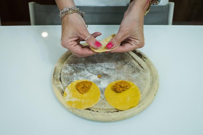 Cesarine: Small group Pasta and Tiramisu class in Bergamo - Why This Experience Excels